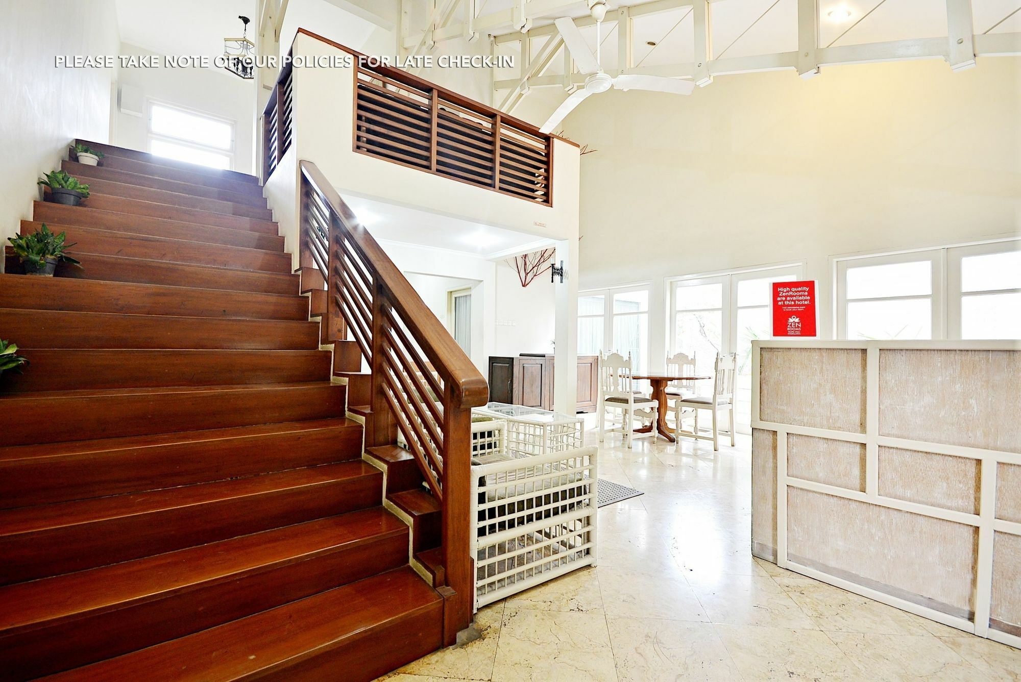 Zen Rooms Mampang Prapatan 雅加达 外观 照片